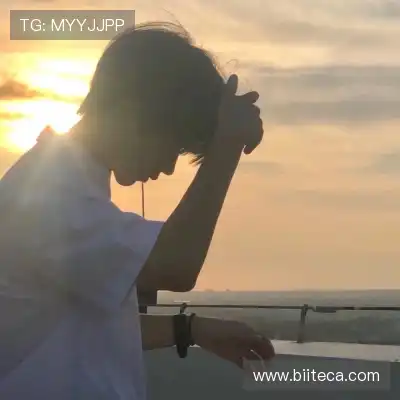 贺佩多